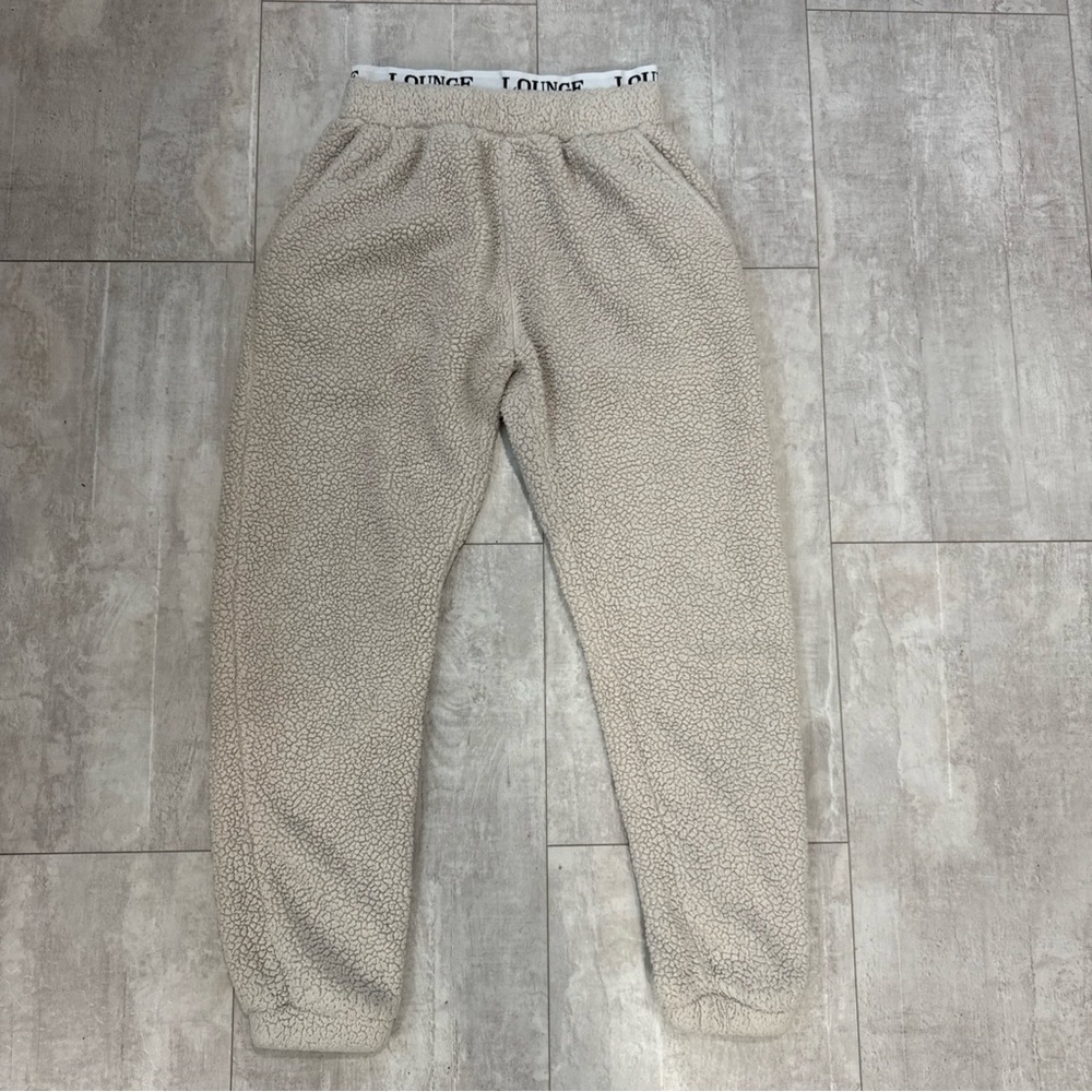 Women’s Lounge apparel Beige Fleece Joggers size L